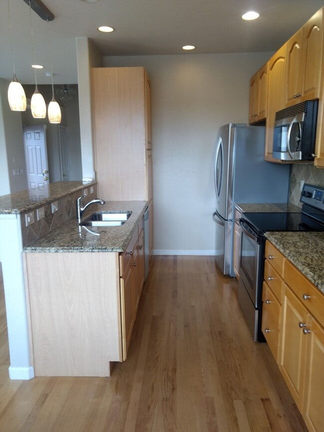 Foto del edificio - 1451 Whitehall Dr