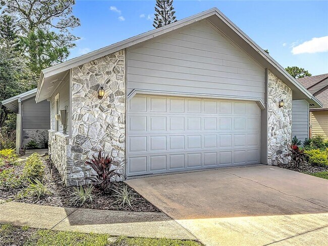 Building Photo - 289 Gull Dr S