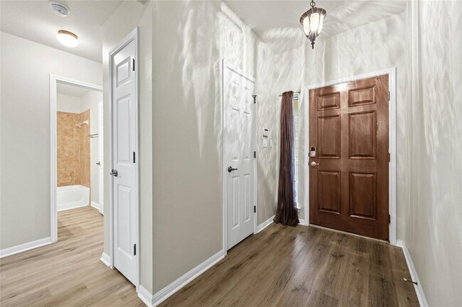 Foto del edificio - 7614 Buck Meadow Dr