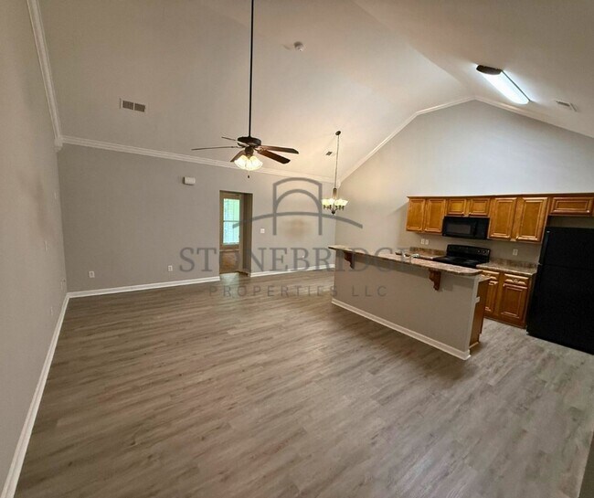 Foto del edificio - 2 bed, 2 bath, 1 level townhome in Calera