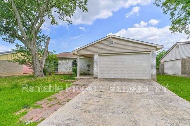Photo - 14634 Dartwood Dr House
