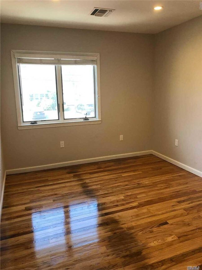 Building Photo - 46 Dunes Ln