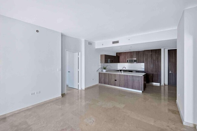 Foto del edificio - 88 SW 7th St
