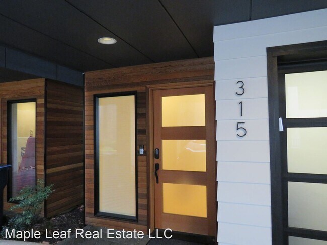 Building Photo - 3 br, 3.5 bath House - 315 4th Ave