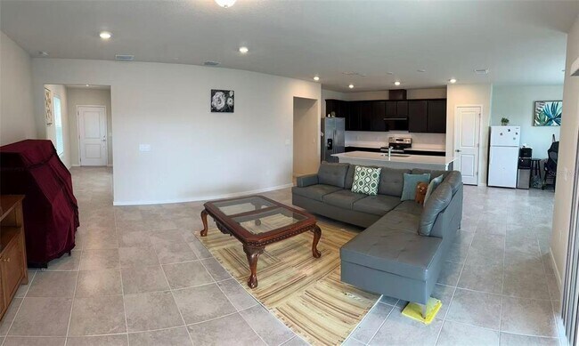 Foto del edificio - 2102 Charming Ave