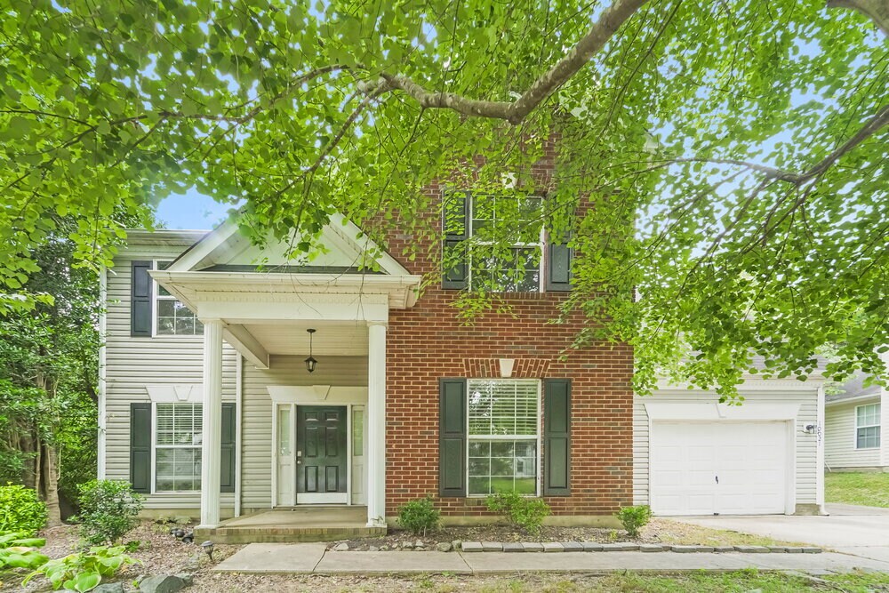 Foto principal - 10021 Northwoods Forest Dr
