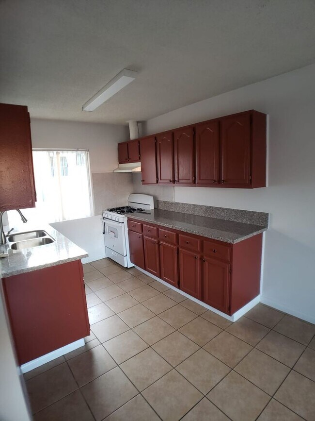 Foto del edificio - 13129 Oxnard St