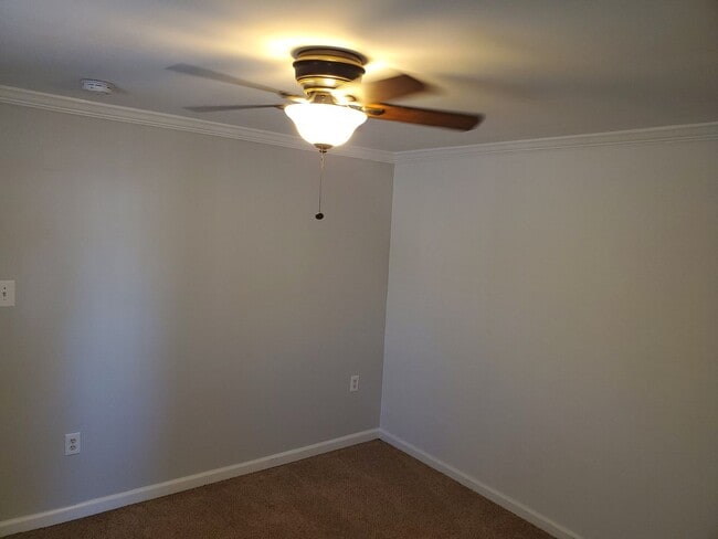 Building Photo - Cozy 1Bd/1Bth Upstairs Apartment in Freder...