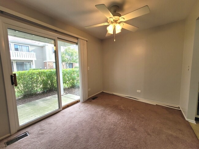 Building Photo - 1460 7 Pines Rd