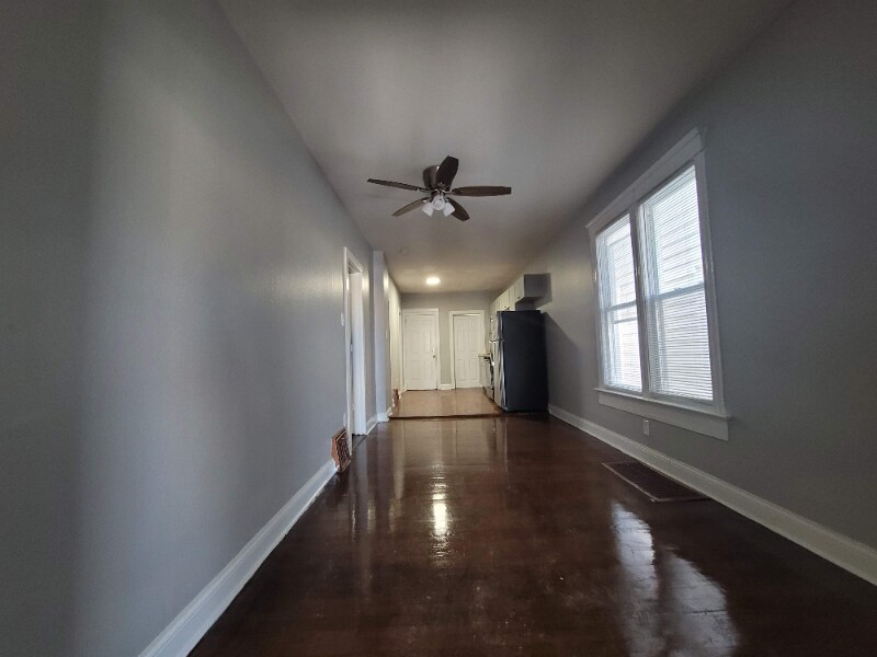 Primary Photo - 7634 S Drexel Ave