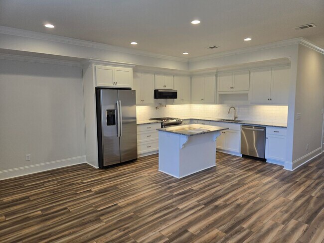 Foto del edificio - 3 Bedroom 2.5 Bath Townhome located in Val...