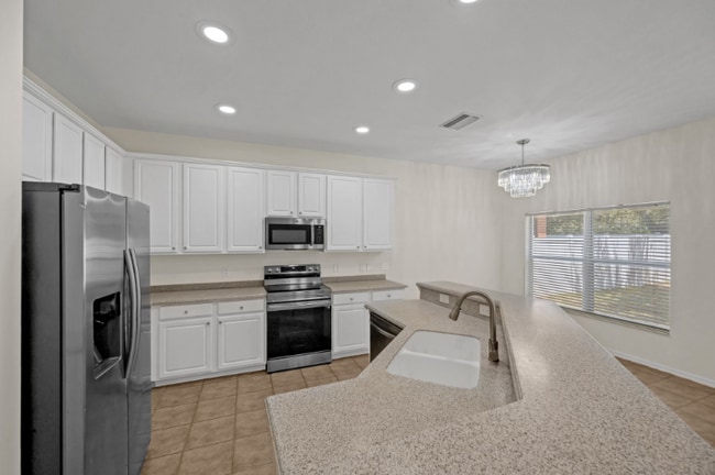 Foto del edificio - 8190 Silver Birch Way