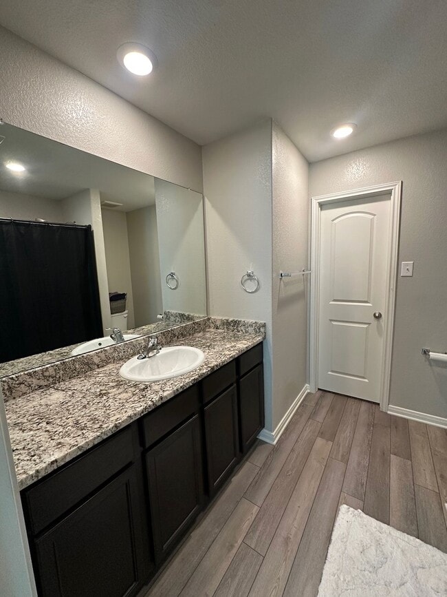 Foto del edificio - 6525 Underwood Way