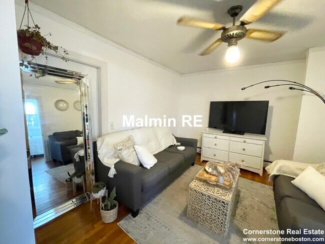 Foto del edificio - 748 E 4th St