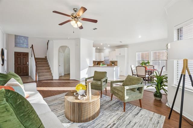 Foto del edificio - 12145 Walden Wood Dr