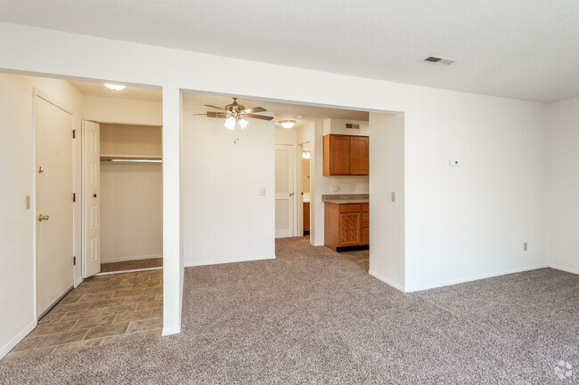 Studio, 1BA - 540 SF - Indian Ridge Apartments