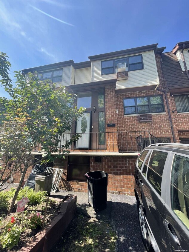 31414 121st St, Queens, NY 11356 Condo for Rent in Queens, NY