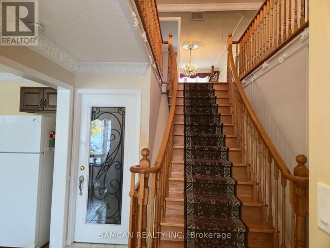 Building Photo - 2470 Wynten Way