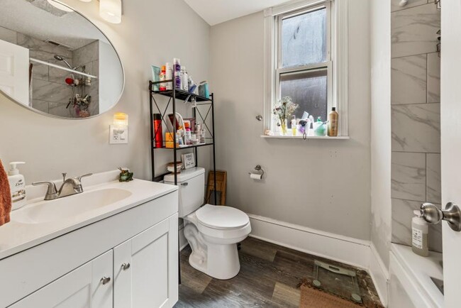 Foto del edificio - 4 bedroom in Chicago IL 60622