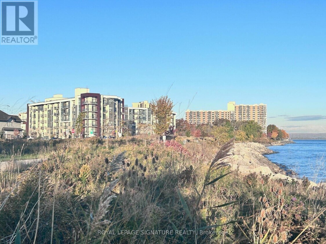 Photo principale - 101-101 Shoreview Pl