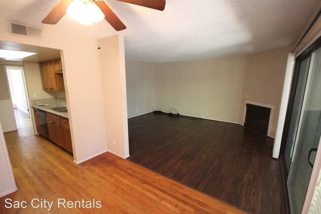 Building Photo - 2 br, 1 bath House - 2400 Larkspur Lane #265