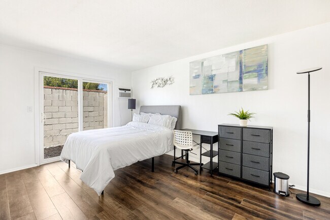 Foto del edificio - 790 N Shattuck Pl