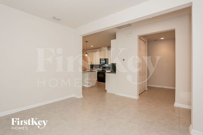 Foto del edificio - 3809 Sunberry Ln