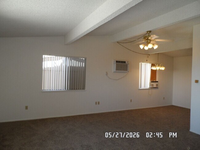 Foto del edificio - 25676 Flathead Rd
