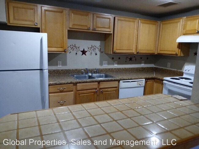Building Photo - 3 br, 2 bath House - 114 North Lake