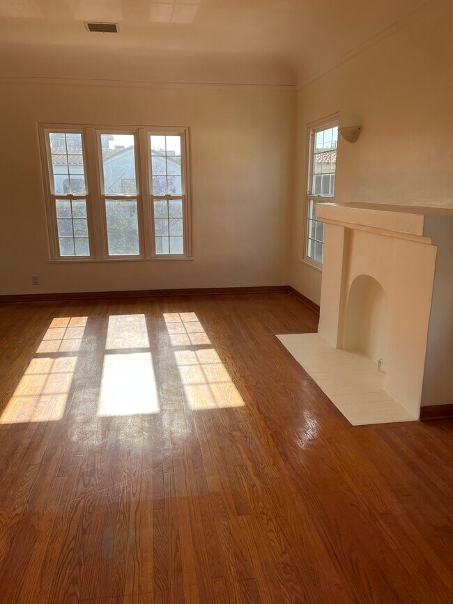 Foto del edificio - 438 N Ogden Dr