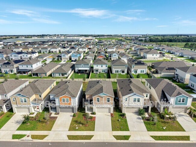 Building Photo - 3889 Geranium Ave