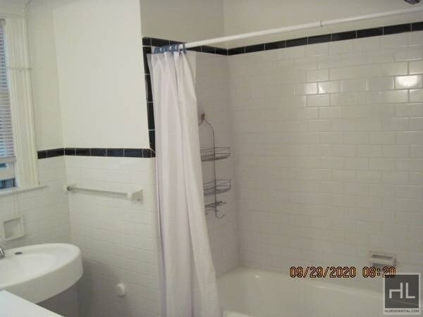 Building Photo - 79 STREET