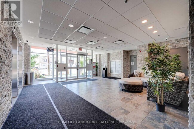 Photo du bâtiment - 222 Finch Ave W