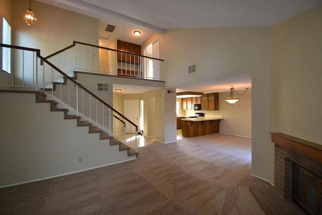 Building Photo - 292 River Run Cir