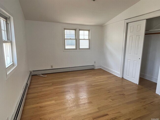 Building Photo - 358 W Fulton St