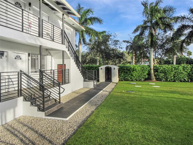 Building Photo - 9220 Biscayne Blvd