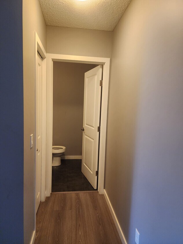 Photo principale - 286 River Heights Cres