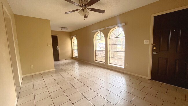 Foto del edificio - 3021 Sycamore Ave