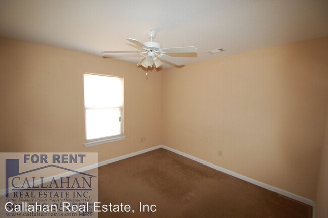 Foto del edificio - 3 br, 1.5 bath House - 10 Davis Court