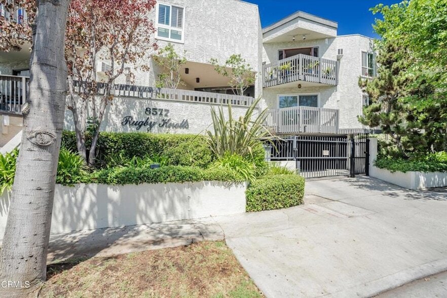 Foto principal - 8577 Rugby Dr