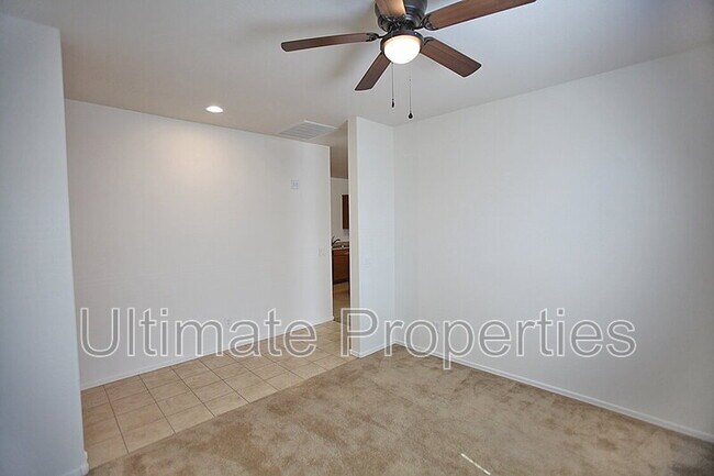Foto del edificio - 11538 W Redfield Rd