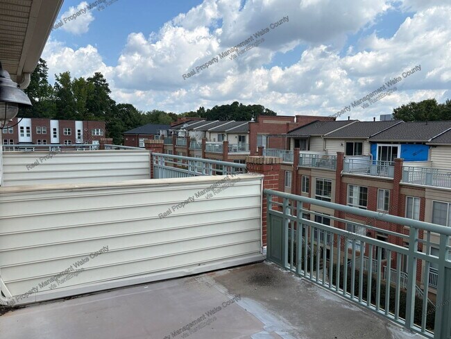 Foto del edificio - 1230 Capability Dr