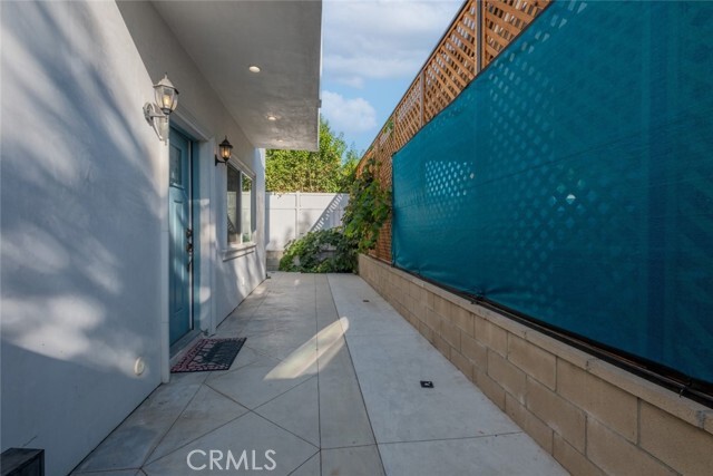 Foto del edificio - 15933 Leadwell St