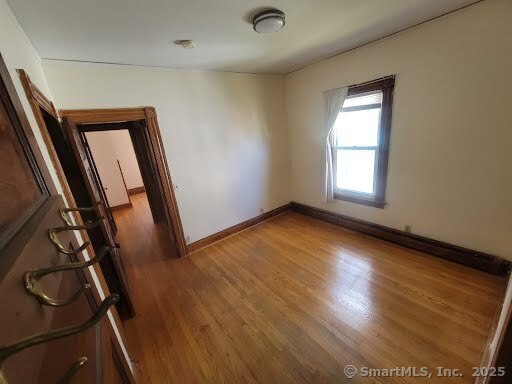 Building Photo - 322 Olivia St