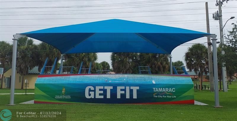 Foto del edificio - 8210 Santa Monica Ave