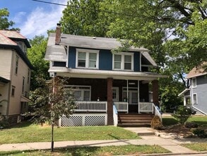 Building Photo - 2257 Indianola Ave