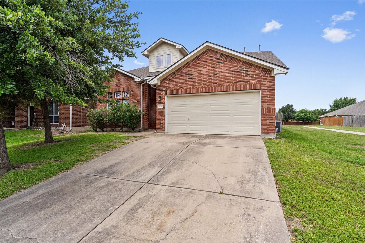 Primary Photo - 4201 Bandice Ln, Pflugerville, Texas 78660