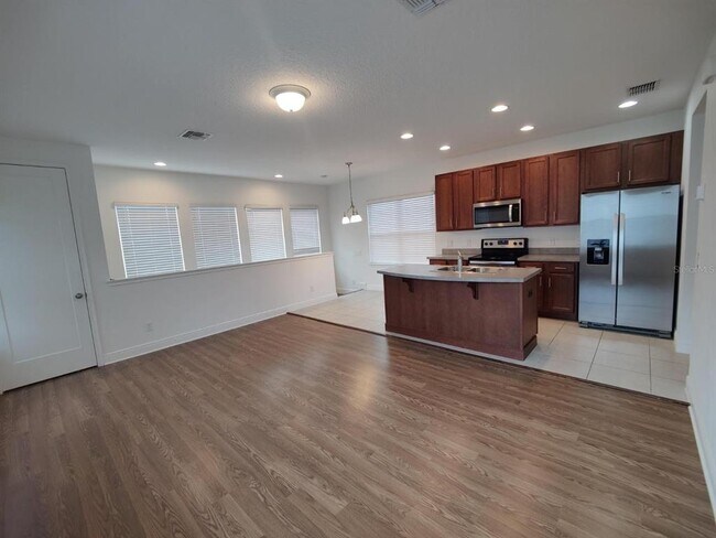 Building Photo - 8349 Lindahl Aly
