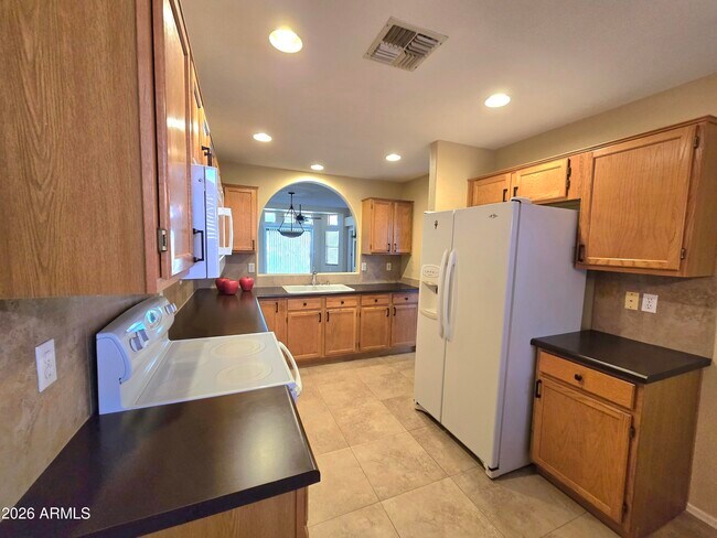 Foto del edificio - 16654 E Westby Dr