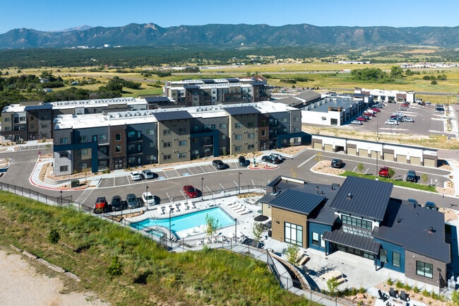Complejo de apartamentos - Marq at Monument Ridge